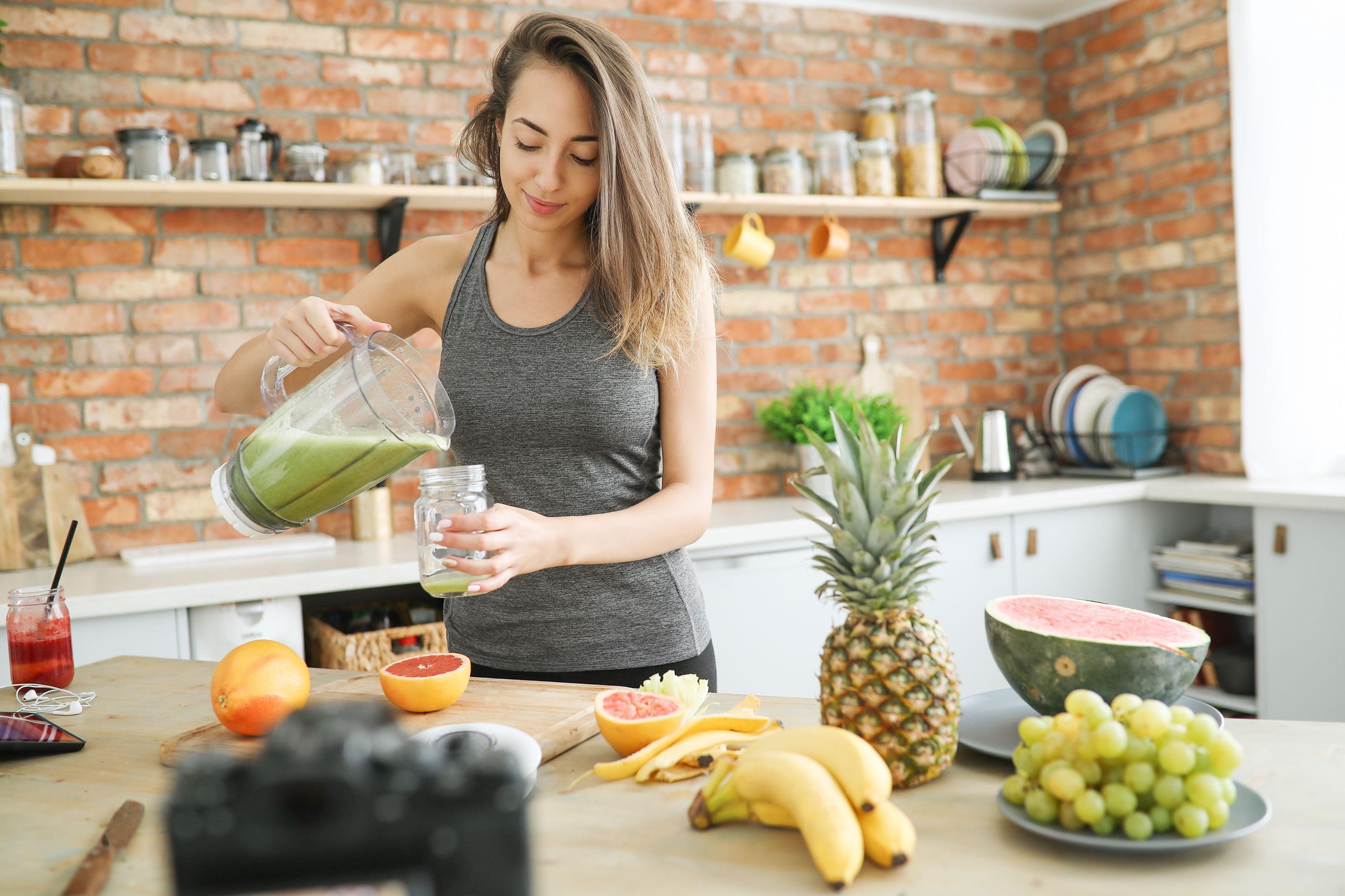 Batido dentro de una rutina de alimentación saludable y nutrición